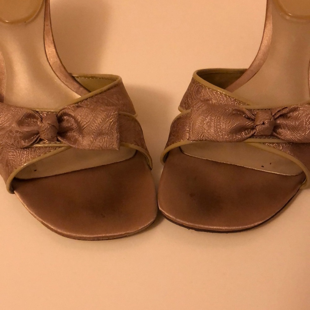 Mootsies Tooties kitten heeled shoes size 9 - Picture 2 of 12